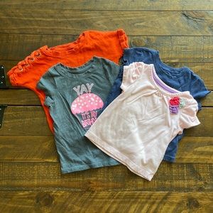 ❤️ Old Navy girls bundle of shirts size 18M #109